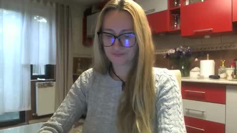 Melly online show from September 30, 7:02 am