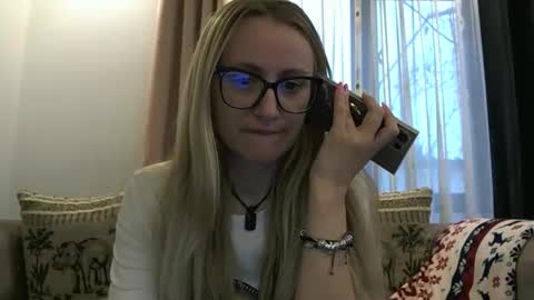 Melly online show from November 11, 7:41 am