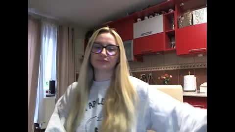 Melly online show from February 11, 7:24 am