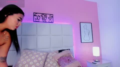 MELODDY PARKERR online show from March 15, 8:04 pm