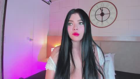 Snapshot of meloddy_rose chatting on June 8, 4:02 am Melody online show from June 8, 4:02 am