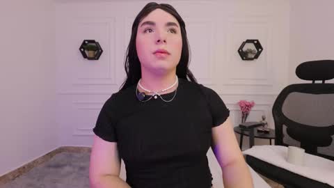 Snapshot of meloddysky chatting on November 10, 7:13 pm Meloddy online show from November 10, 7:13 pm