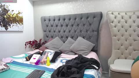 Melodi online show from January 26, 1:04 pm