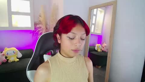 Snapshot of melody701583as chatting on May 11, 2:45 pm melody701583as online show from May 11, 2:45 pm
