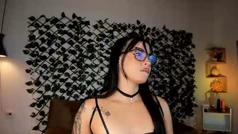 melody_cute10 online show from July 14, 1:50 pm