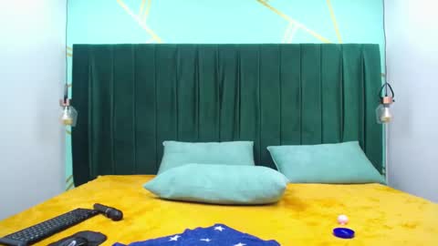 Snapshot of melody_kener chatting on February 21, 5:56 am melody_kener online show from February 21, 5:56 am