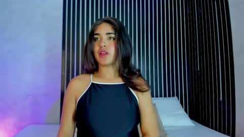 Snapshot of melody_phillips2 chatting on February 27, 5:40 am melody phillips online show from February 27, 5:40 am