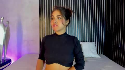 Snapshot of melody_phillips2 chatting on March 1, 2:35 am melody phillips online show from March 1, 2:35 am