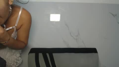 Snapshot of melody_phillips2 chatting on May 10, 11:48 am melody phillips online show from May 10, 11:48 am