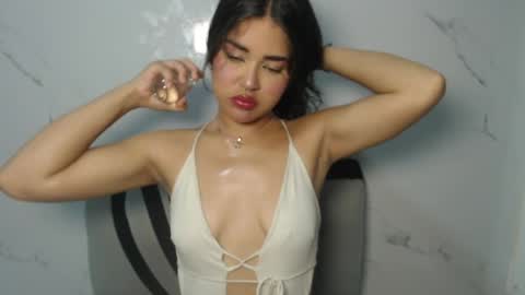 Snapshot of melody_phillips2 chatting on May 13, 8:23 am melody phillips online show from May 13, 8:23 am