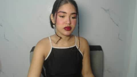 Snapshot of melody_phillips2 chatting on June 4, 9:15 am melody phillips online show from June 4, 9:15 am