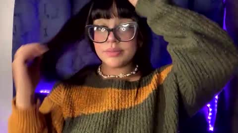 Snapshot of melodydreams1520 chatting on October 27, 8:18 am melodydreams1520 online show from October 27, 8:18 am