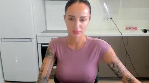 Snapshot of melodyhewit chatting on September 19, 6:26 am Masha online show from September 19, 6:26 am