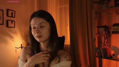 melody  online show from December 12, 2:44 pm