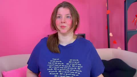 Snapshot of melodymoores chatting on May 25, 6:30 am Melody online show from May 25, 6:30 am