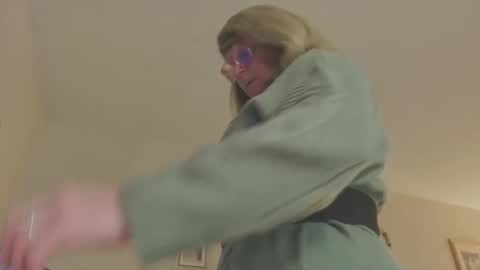 Melody online show from October 19, 3:34 pm