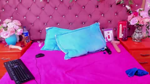 Snapshot of melodysmithass chatting on February 6, 9:22 am Melodysmithass online show from February 6, 9:22 am