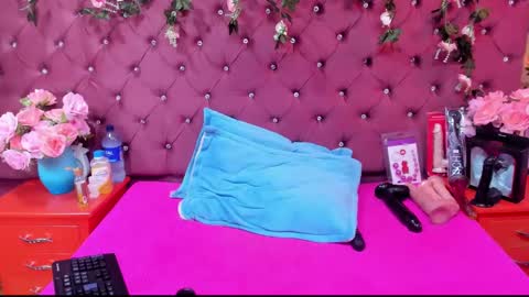 Snapshot of melodysmithass chatting on February 27, 3:04 am Melodysmithass online show from February 27, 3:04 am
