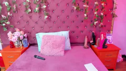 Snapshot of melodysmithass chatting on October 15, 2:33 am Melodysmithass online show from October 15, 2:33 am
