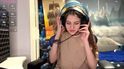 Hi Im Aria 18 years old online show from March 14, 6:24 pm