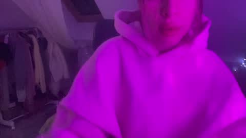 Melodie Sweet online show from February 15, 7:32 pm