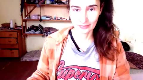 Snapshot of memorningdew chatting on October 23, 6:23 am Yummygirl online show from October 23, 6:23 am