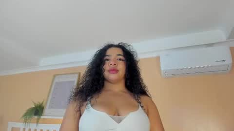 Snapshot of memphiswilliams chatting on June 29, 9:04 am Memphis Williams online show from June 29, 9:04 am
