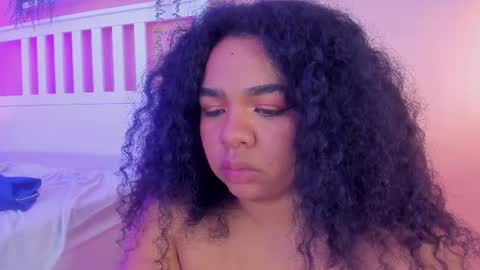 Snapshot of memphiswilliams chatting on July 6, 3:03 pm Memphis Williams online show from July 6, 3:03 pm