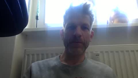Snapshot of men2024again chatting on April 22, 2:51 pm Andres online show from April 22, 2:51 pm