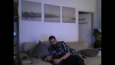 Snapshot of menace2dennis chatting on May 14, 6:26 pm Dennis2Menace online show from May 14, 6:26 pm