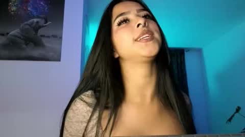 Menca of your love online show from December 17, 2:17 am