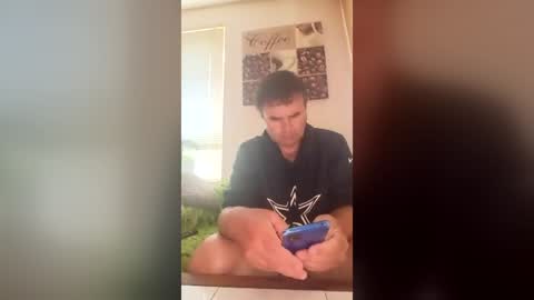 Snapshot of menlav72 chatting on July 12, 4:47 am menlav72 online show from July 12, 4:47 am