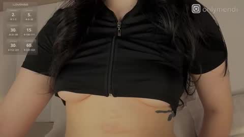 Snapshot of menndi chatting on October 31, 10:05 am menndi online show from October 31, 10:05 am