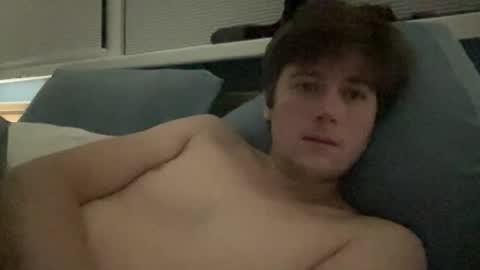 Snapshot of mennon chatting on November 24, 1:38 am M N online show from November 24, 1:38 am