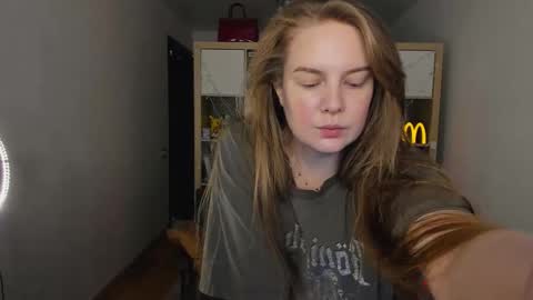 Flora  Next stream November 17th at 6  GMT online show from February 17, 4:53 am