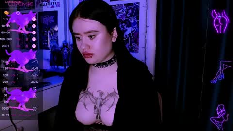 meow marie online show from April 4, 11:57 pm