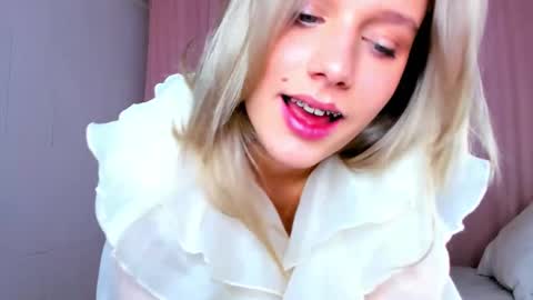 Lilu online show from October 22, 2:23 am