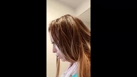 meowzers777 online show from December 15, 9:08 pm