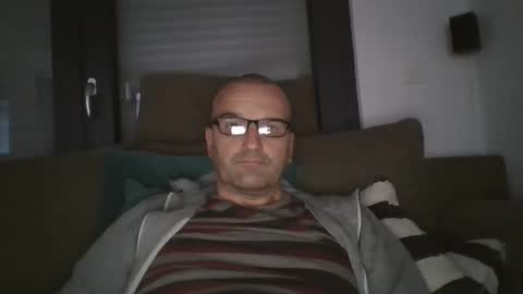 Pat online show from December 7, 2:02 pm