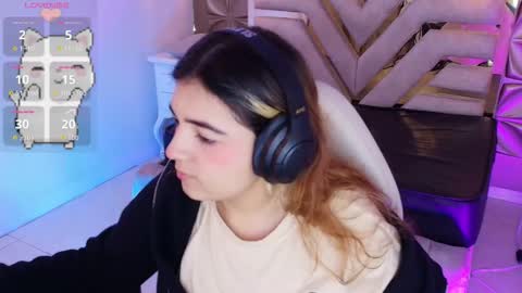    online show from September 26, 7:40 pm