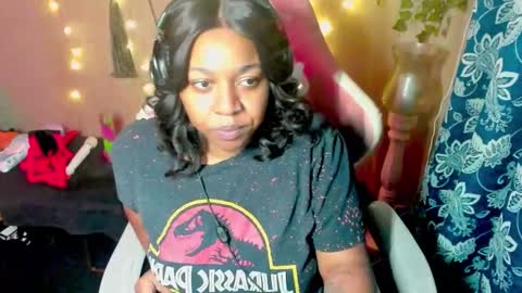 Mercedes Redd online show from April 22, 1:45 pm