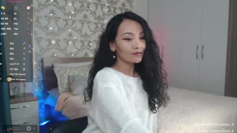 Snapshot of mercedesss_8 chatting on December 11, 9:41 am Next show on 03 Dec online show from December 11, 9:41 am