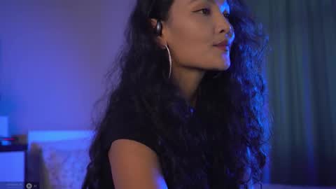 Snapshot of mercedesss_8 chatting on October 4, 11:08 am Next show on 03 Dec online show from October 4, 11:08 am