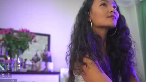 Snapshot of mercedesss_8 chatting on October 11, 11:09 am Next show on 03 Dec online show from October 11, 11:09 am