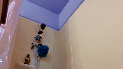 gurlnips online show from January 20, 5:59 pm