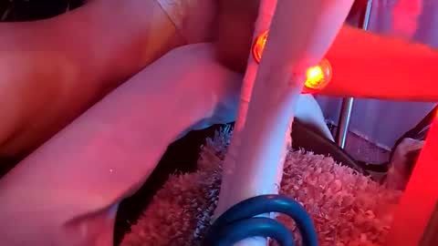 Snapshot of merelyalover chatting on November 14, 1:21 pm gurlnips online show from November 14, 1:21 pm