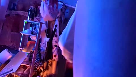 Snapshot of merelyalover chatting on November 19, 5:40 am gurlnips online show from November 19, 5:40 am