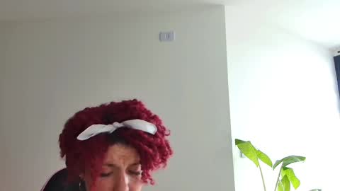 Miss Freckles online show from April 14, 2:56 pm