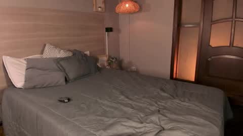 Merida  online show from September 10, 1:22 pm