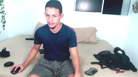 Snapshot of meridandwither chatting on November 25, 9:53 am MeridandWither online show from November 25, 9:53 am